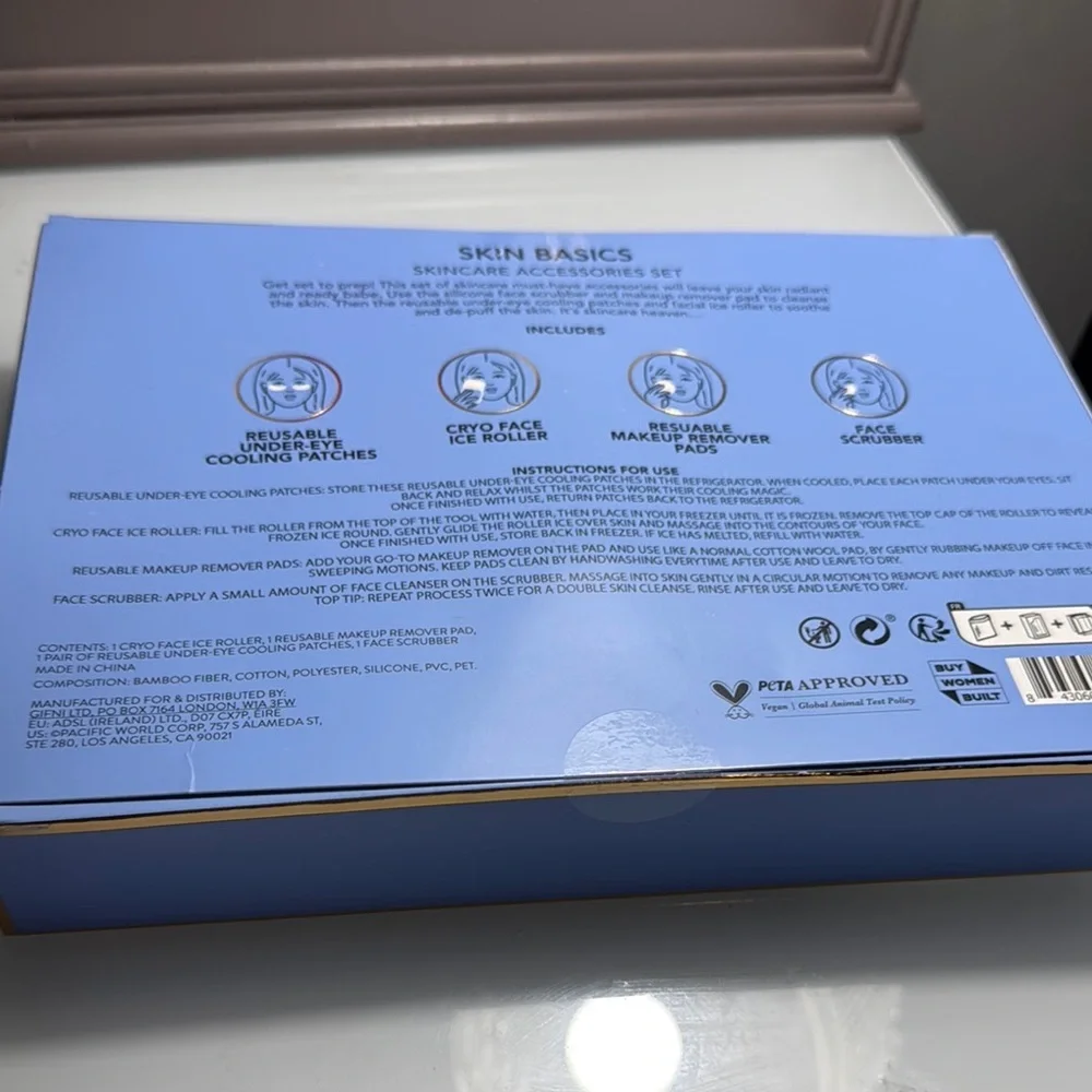 Holler and Glow Skincare Accessories Set